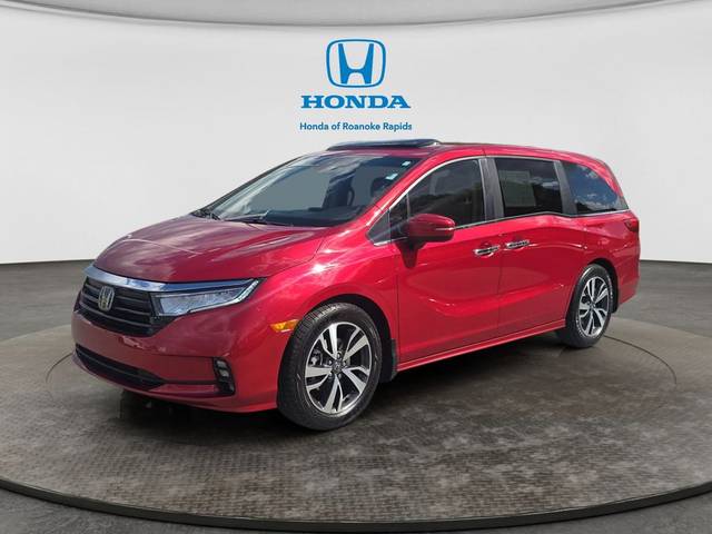 2023 Honda Odyssey Touring FWD photo