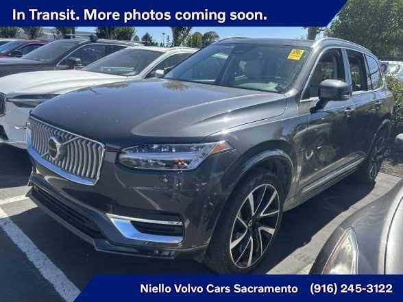 2023 Volvo XC90 Plus AWD photo