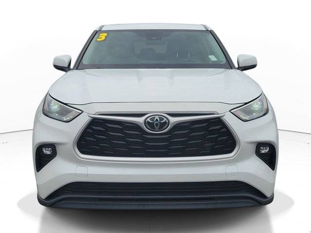 2023 Toyota Highlander LE FWD photo