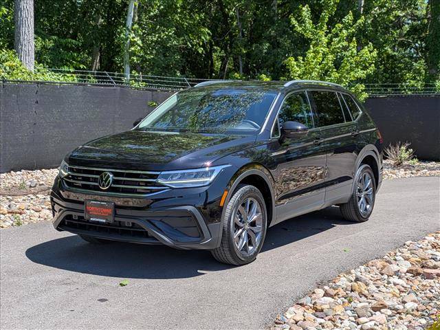 2023 Volkswagen Tiguan SE AWD photo