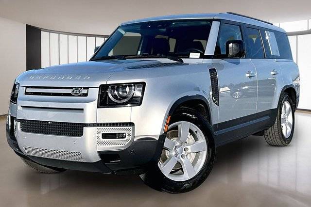 2023 Land Rover Defender 130 SE AWD photo