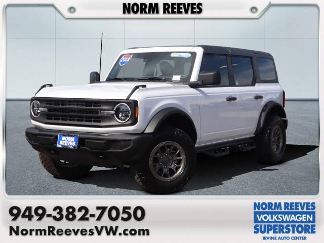 2023 Ford Bronco 4 Door Base 4WD photo