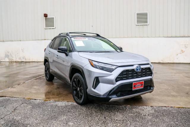 2023 Toyota RAV4 Hybrid XSE AWD photo