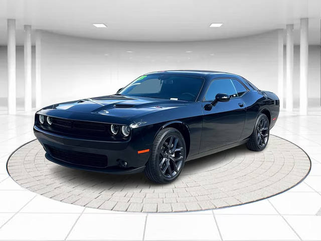 2023 Dodge Challenger SXT RWD photo