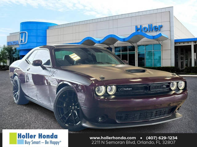 2022 Dodge Challenger R/T Scat Pack RWD photo
