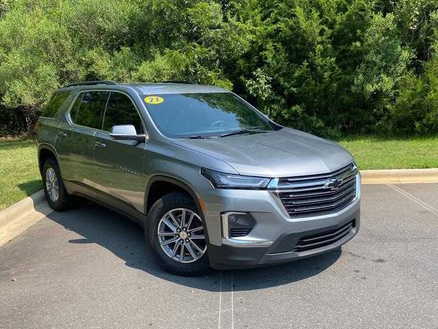 2023 Chevrolet Traverse LT Cloth FWD photo