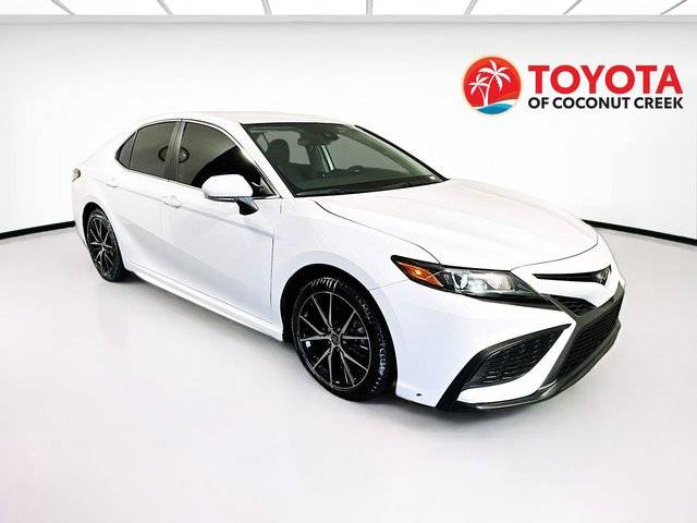 2023 Toyota Camry SE FWD photo