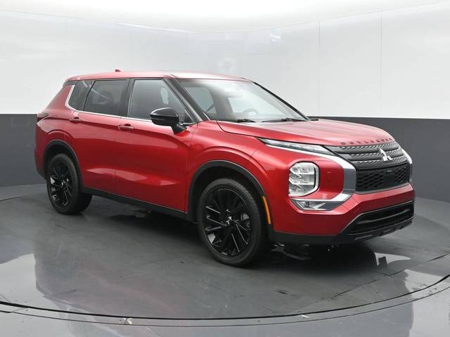 2023 Mitsubishi Outlander SE Special Edition AWD photo
