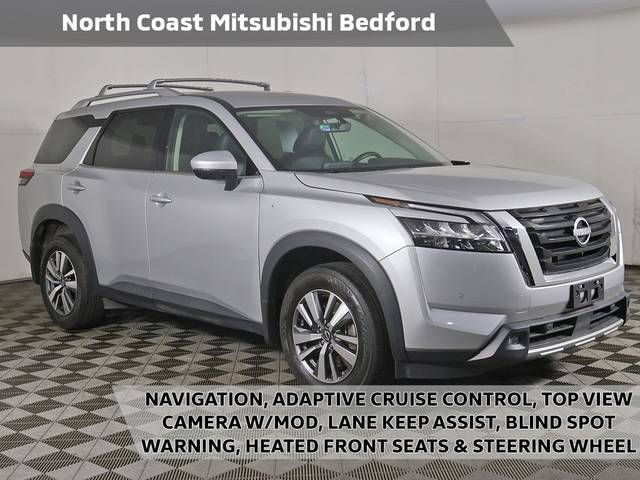 2023 Nissan Pathfinder SL 4WD photo