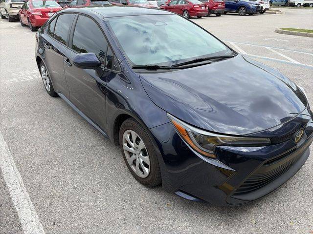 2023 Toyota Corolla LE FWD photo