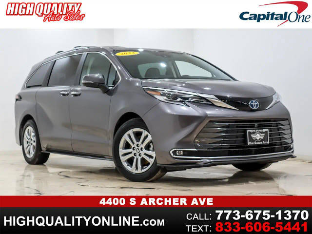 2023 Toyota Sienna Platinum AWD photo