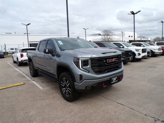 2023 GMC Sierra 1500 AT4 4WD photo