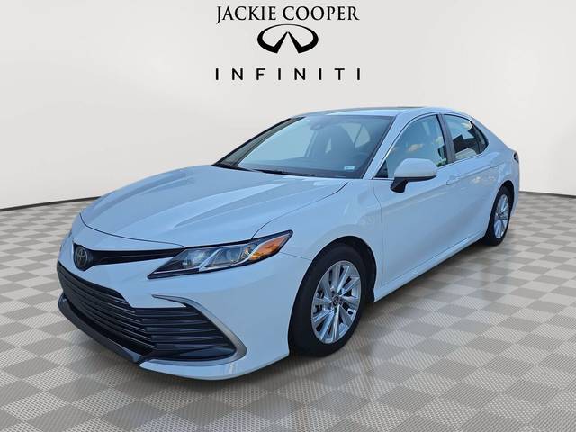 2023 Toyota Camry LE FWD photo