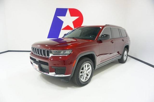 2023 Jeep Grand Cherokee L Laredo 4WD photo