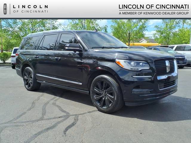2023 Lincoln Navigator L Reserve 4WD photo
