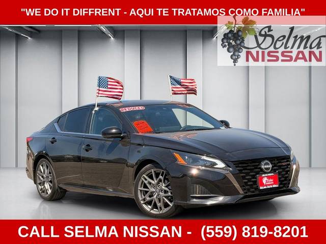 2023 Nissan Altima 2.0 SR FWD photo