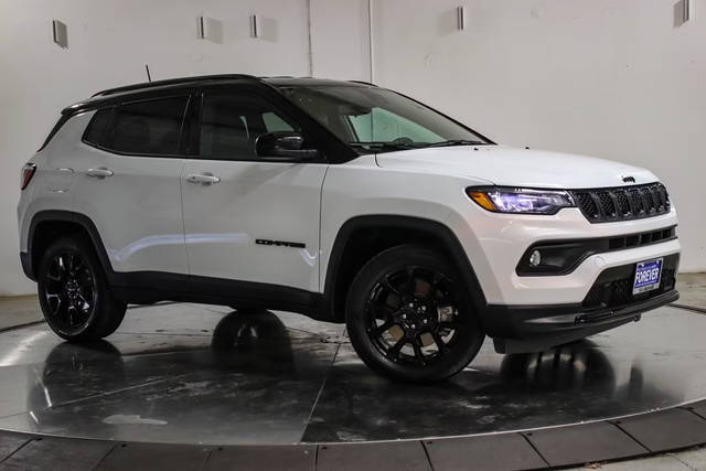 2023 Jeep Compass Altitude 4WD photo