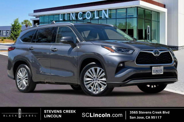 2023 Toyota Highlander Hybrid Platinum FWD photo