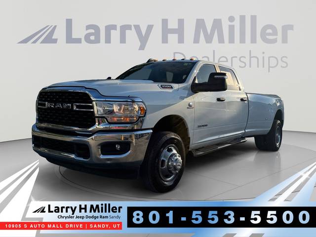 2023 Ram 3500 Big Horn 4WD photo