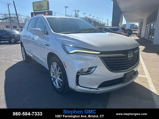 2023 Buick Enclave Essence AWD photo