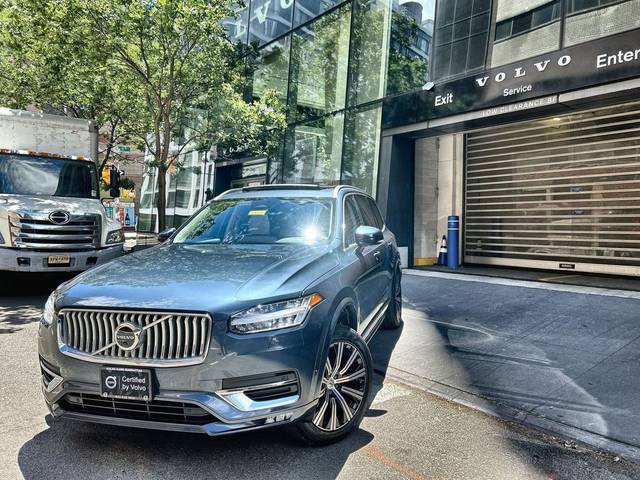 2023 Volvo XC90 Plus AWD photo