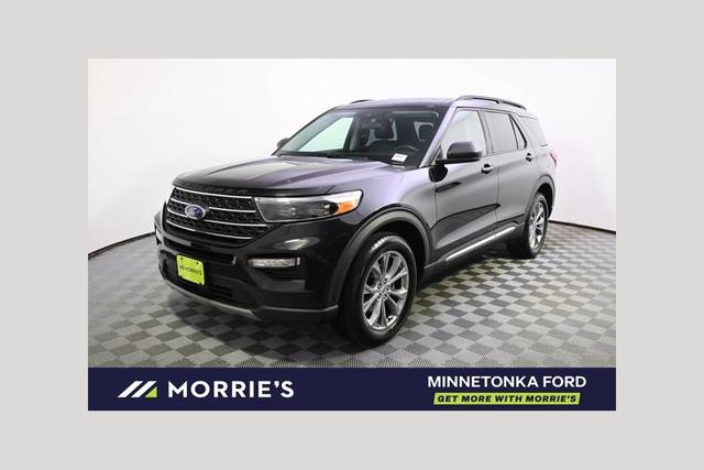 2023 Ford Explorer XLT 4WD photo