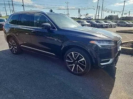 2023 Volvo XC90 Plus AWD photo