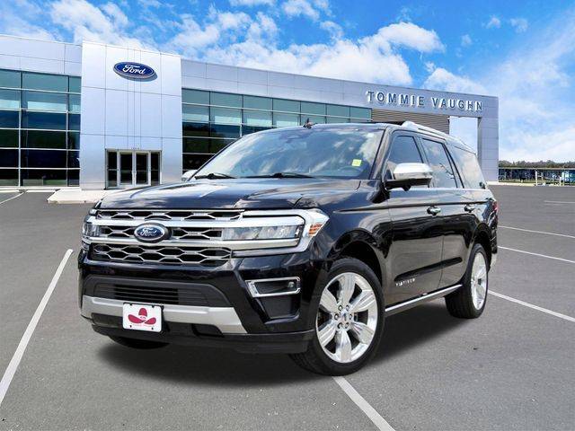 2023 Ford Expedition Platinum RWD photo
