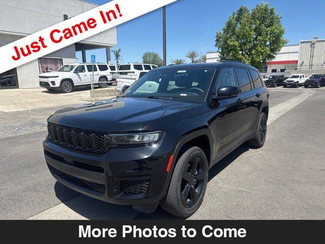 2023 Jeep Grand Cherokee L Altitude 4WD photo