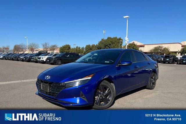 2023 Hyundai Elantra SEL FWD photo