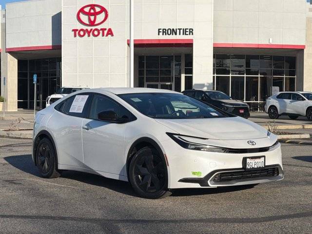 2023 Toyota Prius Prime SE FWD photo