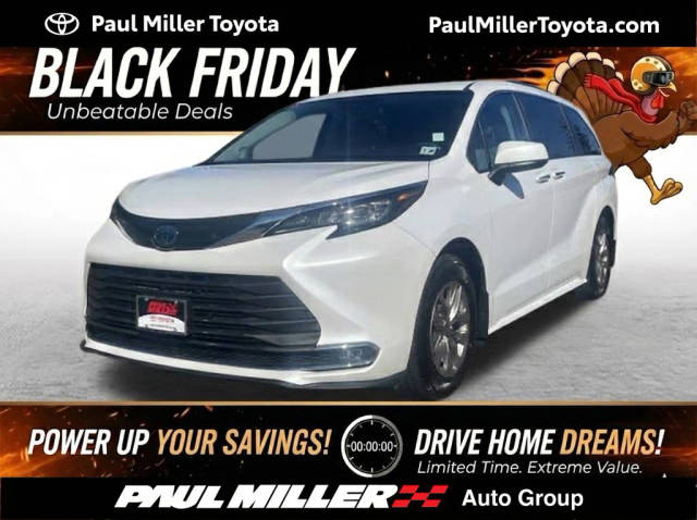 2023 Toyota Sienna XLE AWD photo