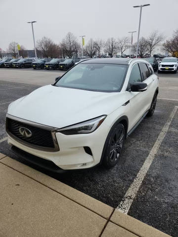 2020 Infiniti QX50 ESSENTIAL AWD photo