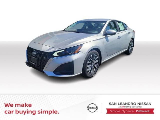 2023 Nissan Altima 2.5 SV FWD photo