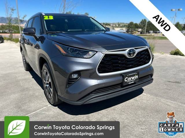 2023 Toyota Highlander XLE FWD photo