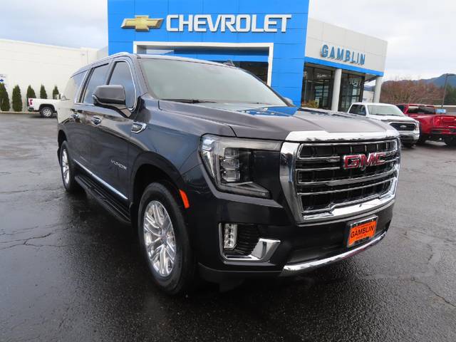 2023 GMC Yukon XL SLT 4WD photo