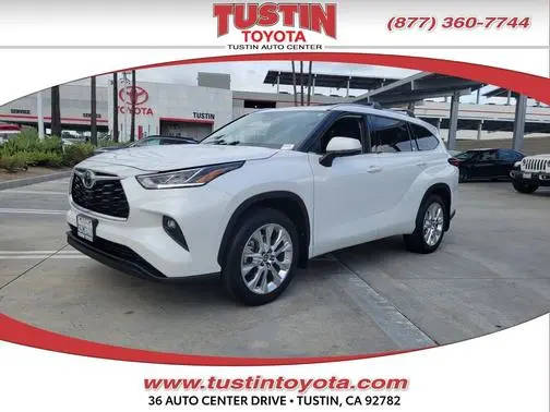 2023 Toyota Highlander Limited FWD photo