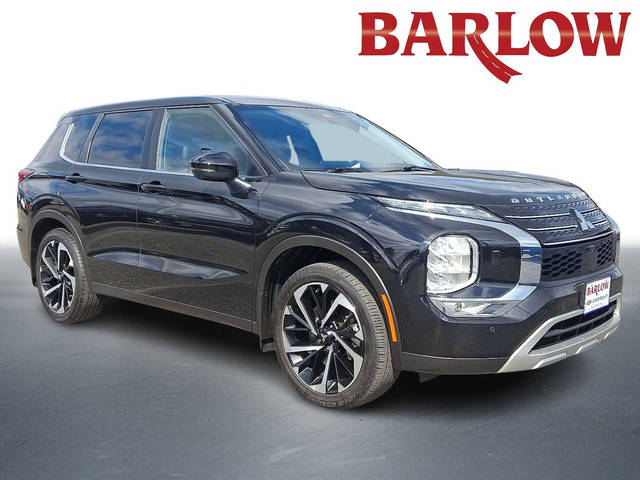 2023 Mitsubishi Outlander SE 4WD photo