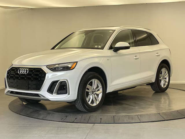 2023 Audi Q5 S line Premium AWD photo