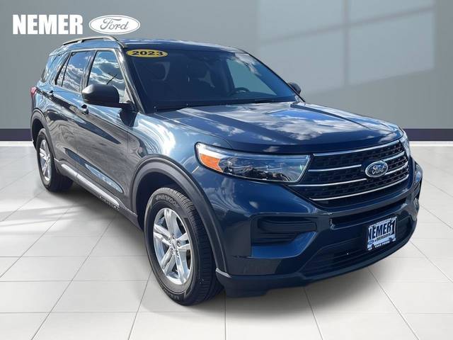 2023 Ford Explorer XLT 4WD photo