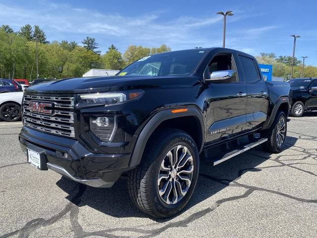2023 GMC Canyon 4WD Denali 4WD photo