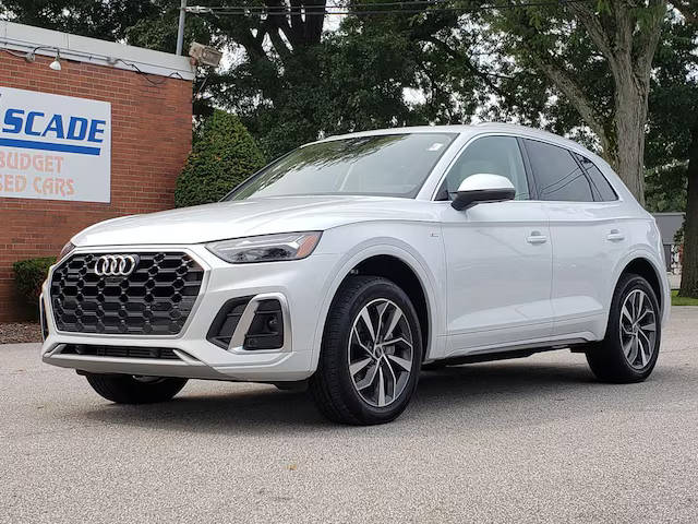 2023 Audi Q5 S line Premium Plus AWD photo
