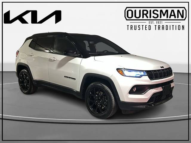 2023 Jeep Compass Altitude 4WD photo
