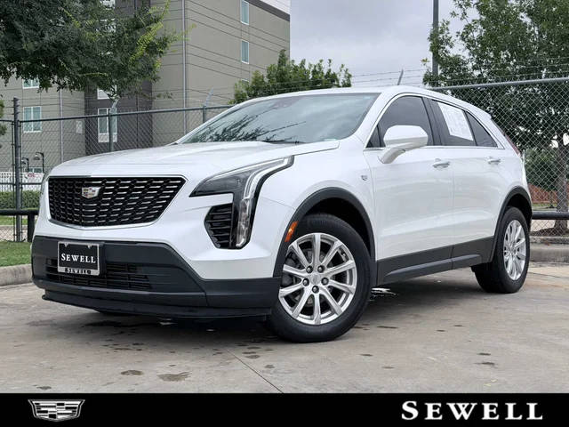 2023 Cadillac XT4 FWD Luxury FWD photo