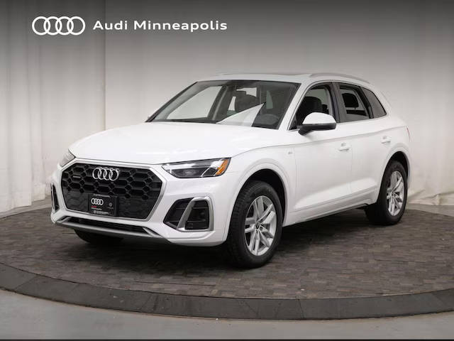 2023 Audi Q5 S line Premium AWD photo