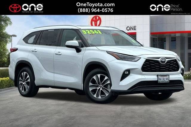 2023 Toyota Highlander XLE AWD photo