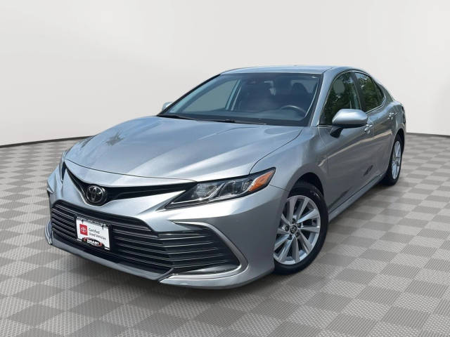 2022 Toyota Camry LE FWD photo