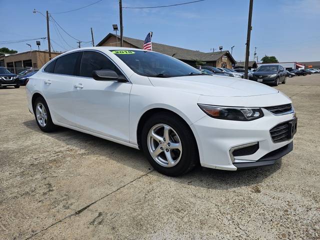 2018 Chevrolet Malibu LS FWD photo