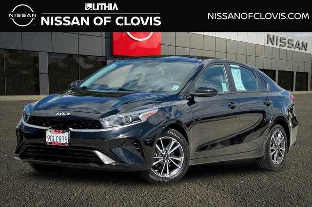 2023 Kia Forte LXS FWD photo