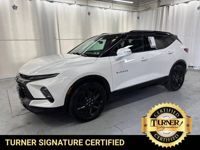 2023 Chevrolet Blazer RS AWD photo